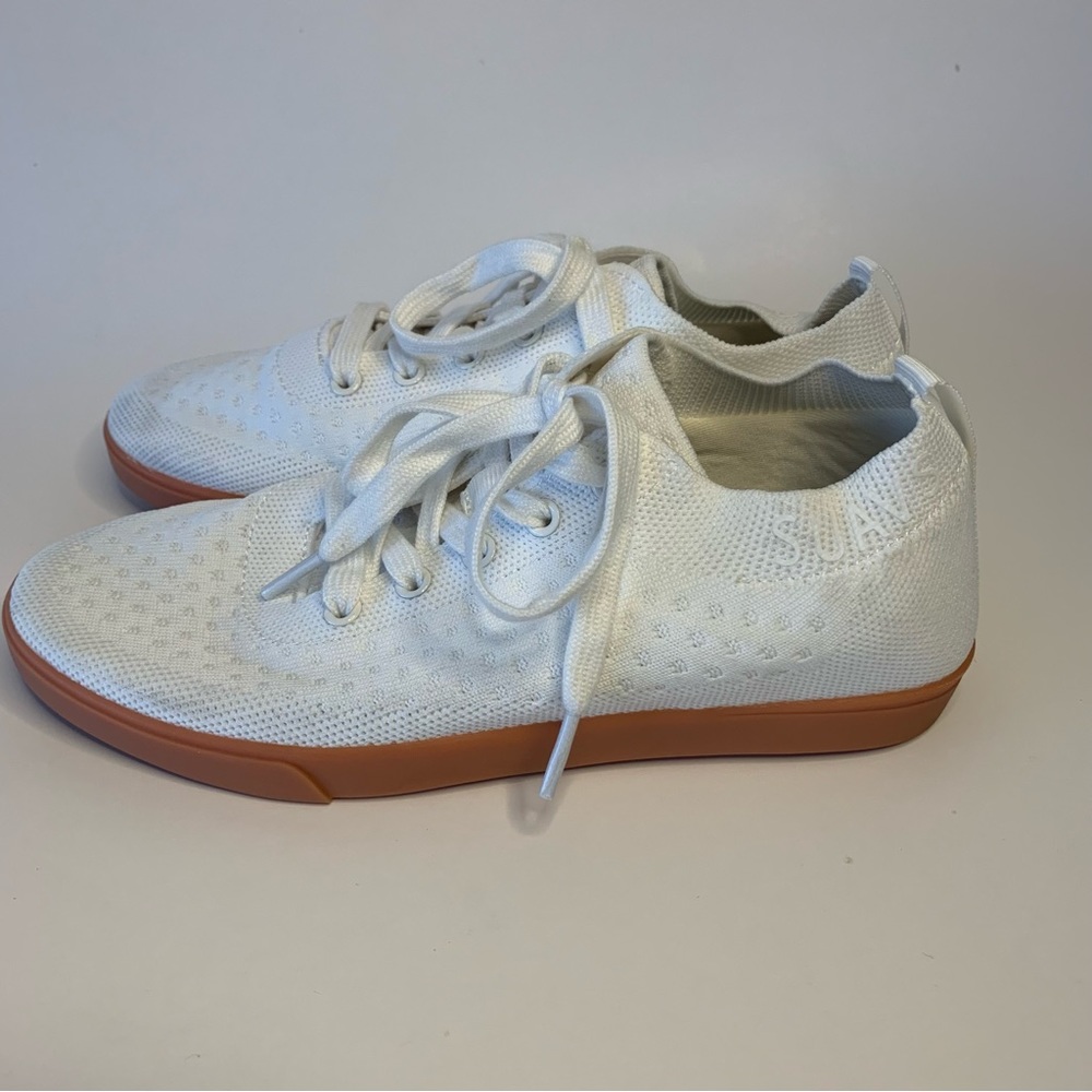 Suavs the Zilker gum in marshmallow